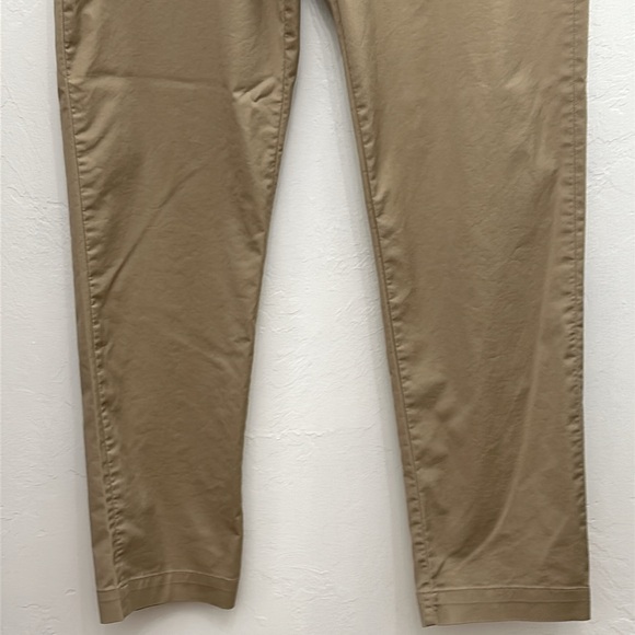 Banana Republic Slim Fit Core Temp Chino Workwear Khaki Pants - Picture 7 of 13